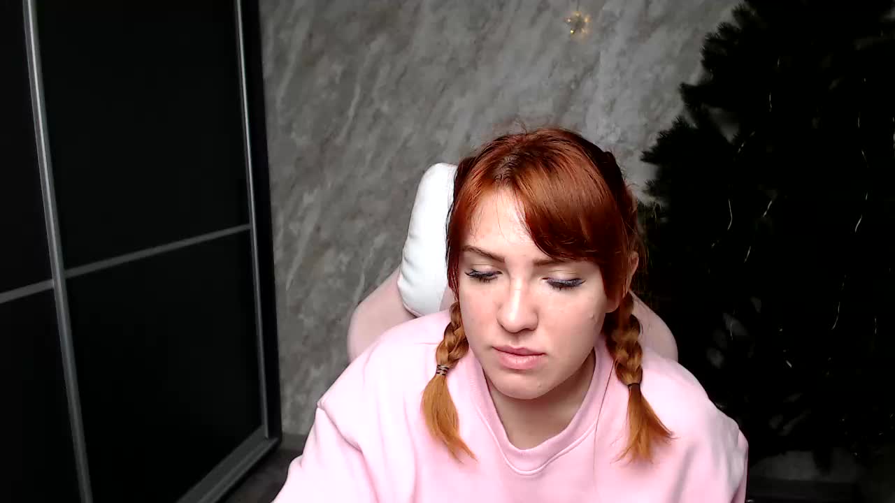 Regimasmile Adult Chat December 11, 2025