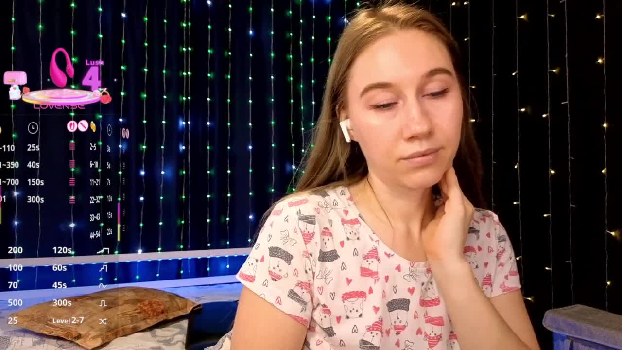 kiskaWEDNESDAY Adult Chat December 11, 2025