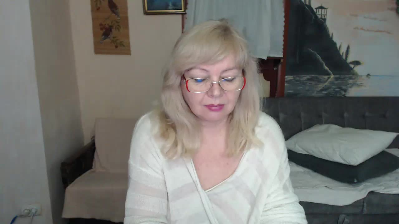 EvelynLoveShy Adult Chat December 11, 2025