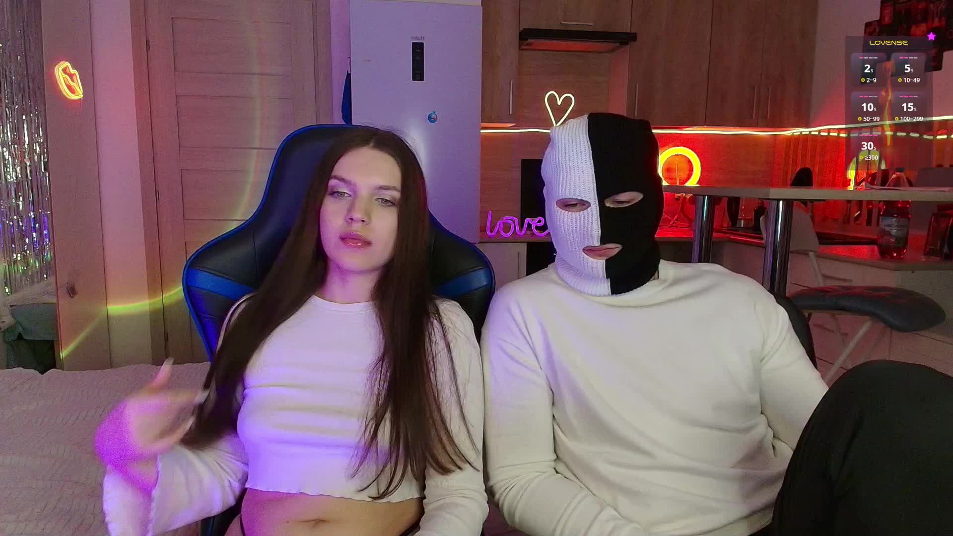 TwiceAsHotXXX Adult Chat December 11, 2025