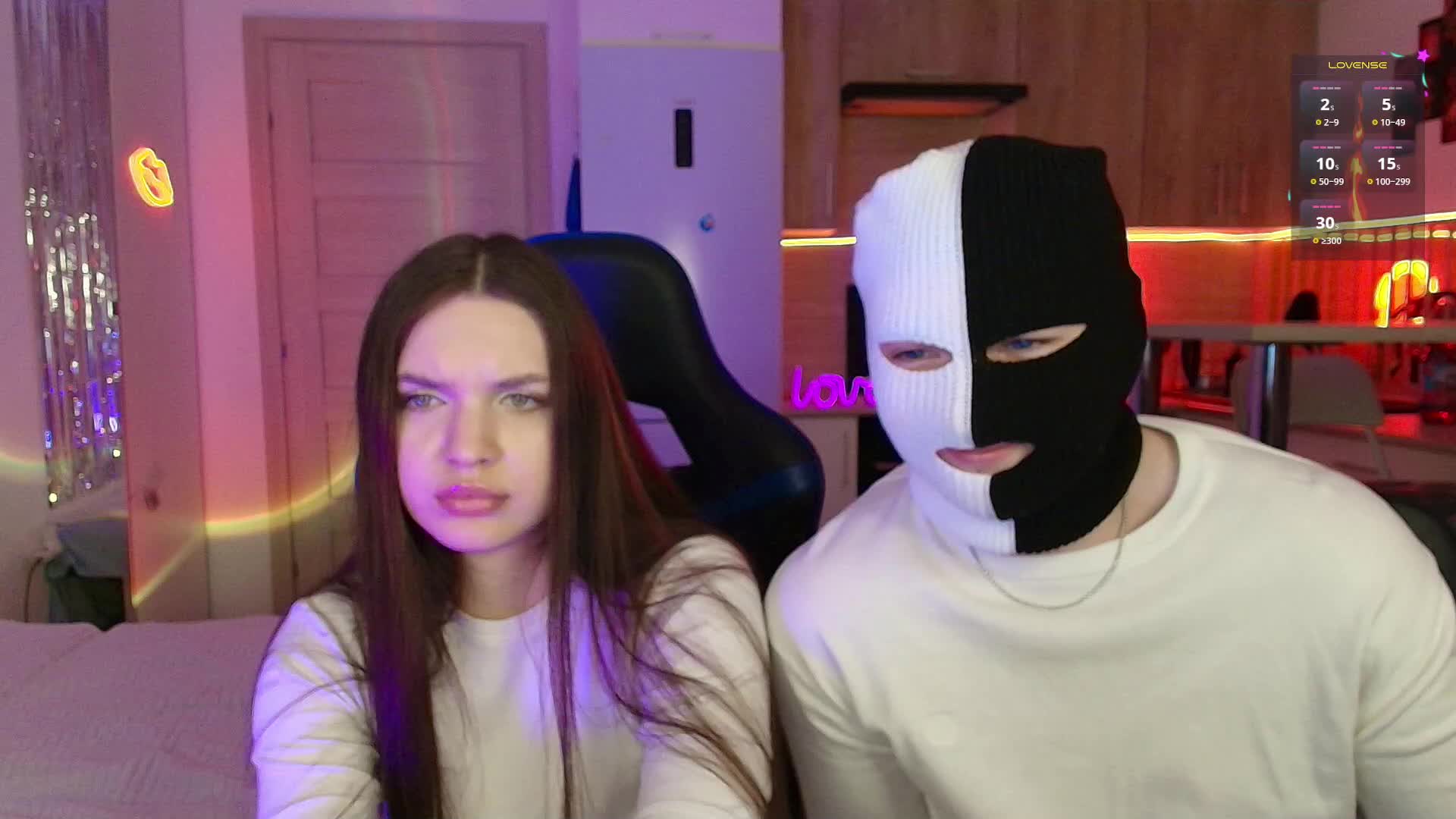 TwiceAsHotXXX Adult Chat December 11, 2025