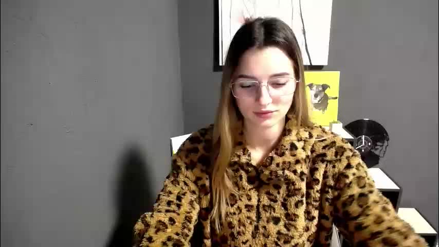 olivia_vi Adult Chat December 11, 2025