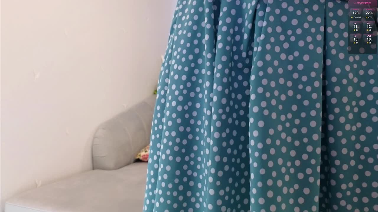 MonaLiza13 Adult Chat December 11, 2025