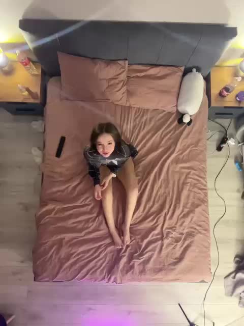 OlivkaVif Adult Chat December 11, 2025