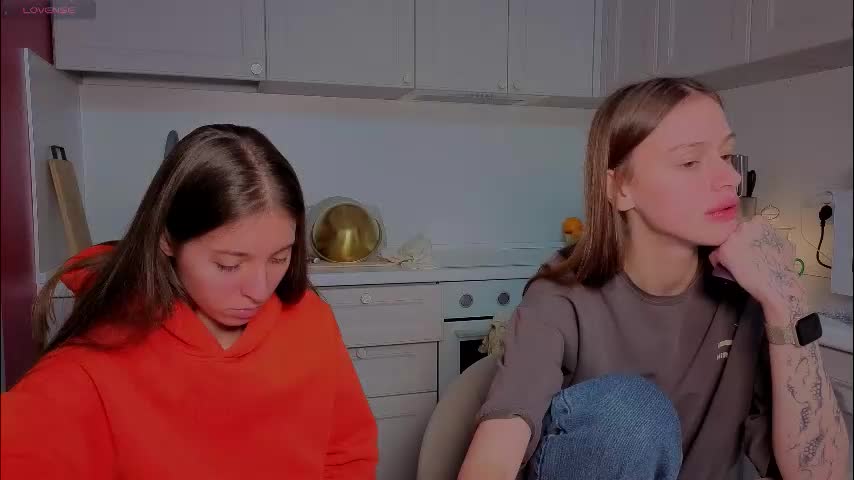 ihavepaws33 Adult Chat December 11, 2025