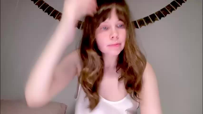 nikki_mi Adult Chat December 12, 2025