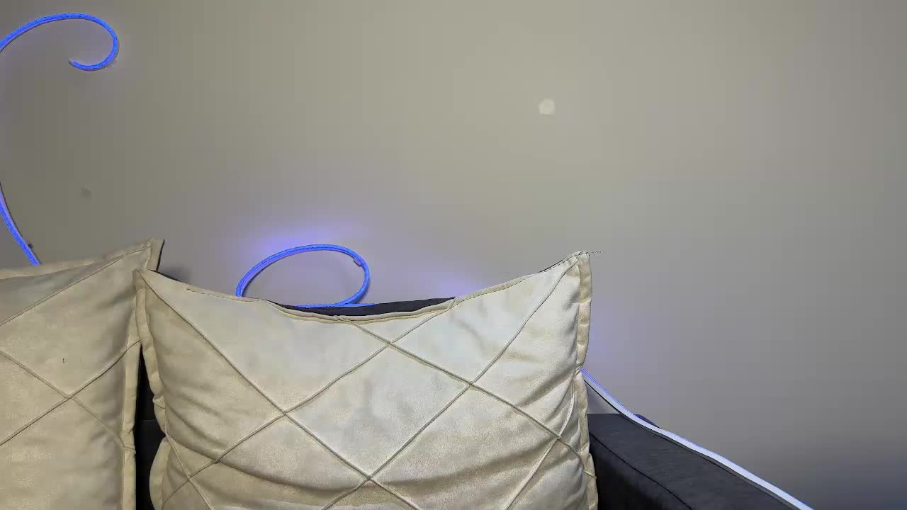 tinyhole Adult Chat December 12, 2025