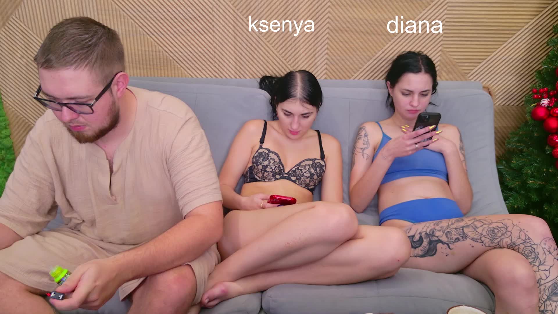 WebcamSlut Adult Chat December 12, 2025