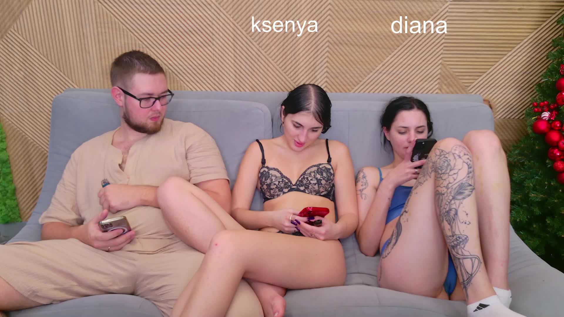 WebcamSlut Adult Chat December 12, 2025