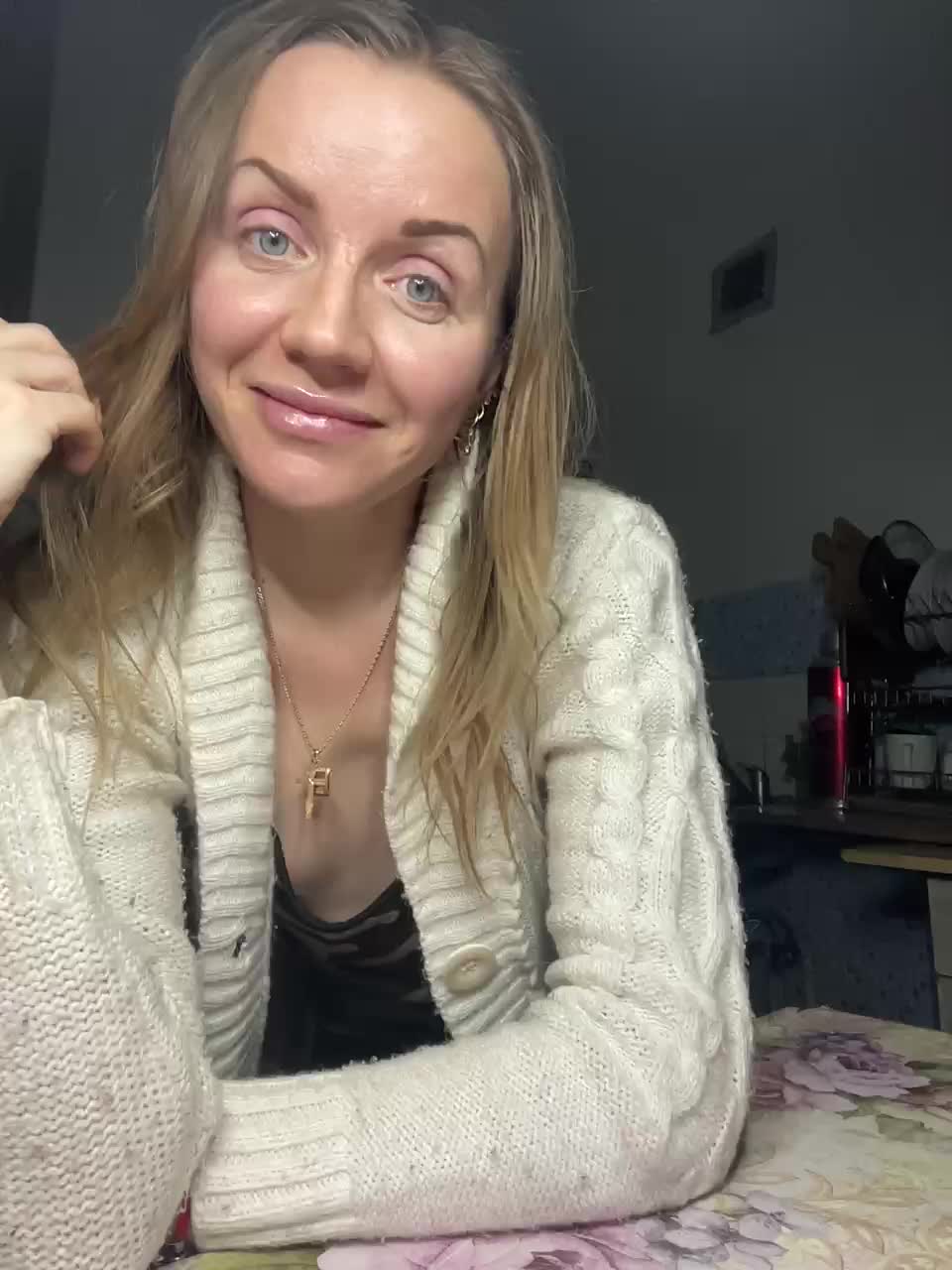 Alenushka888 Adult Chat December 11, 2025