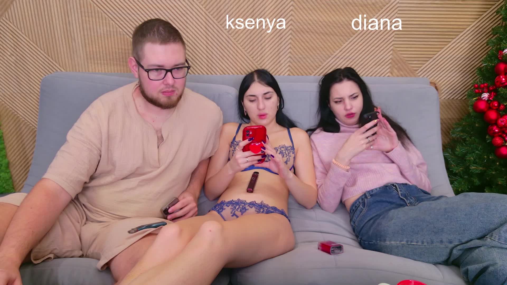 WebcamSlut Adult Chat December 12, 2025