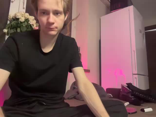 titsDestroy2007 Adult Chat December 12, 2025