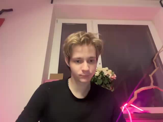 titsDestroy2007 Adult Chat December 12, 2025