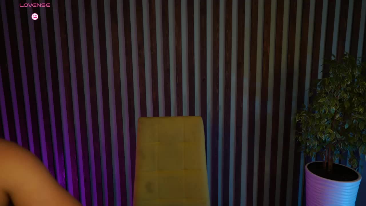 sochnogirls Adult Chat December 12, 2025