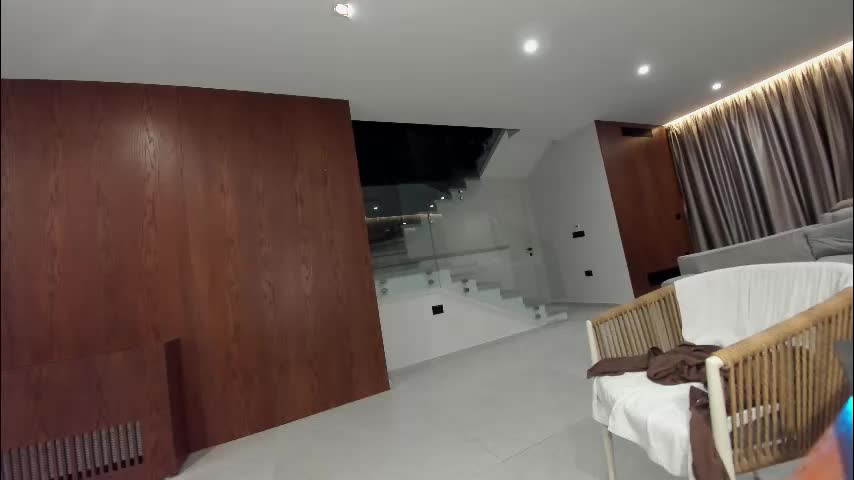 ehotlovea Adult Chat December 12, 2025