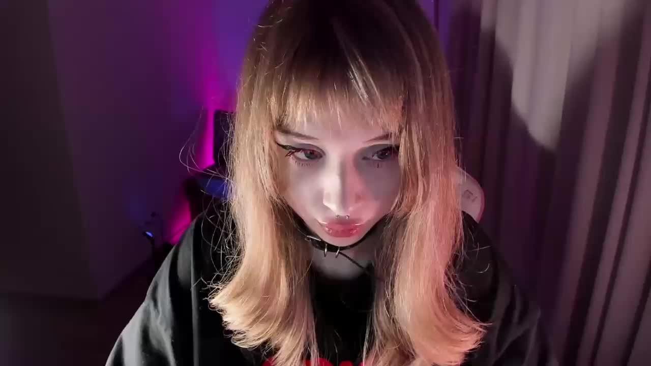 mnepohuyy Adult Chat December 12, 2025