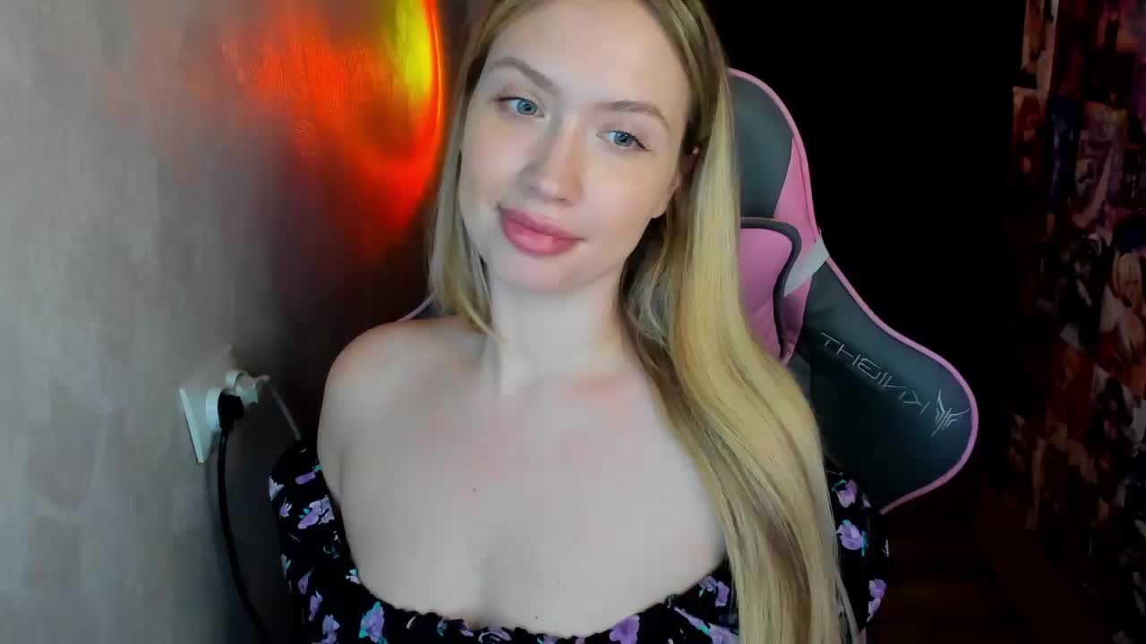 NicoleRicci Adult Chat December 12, 2025