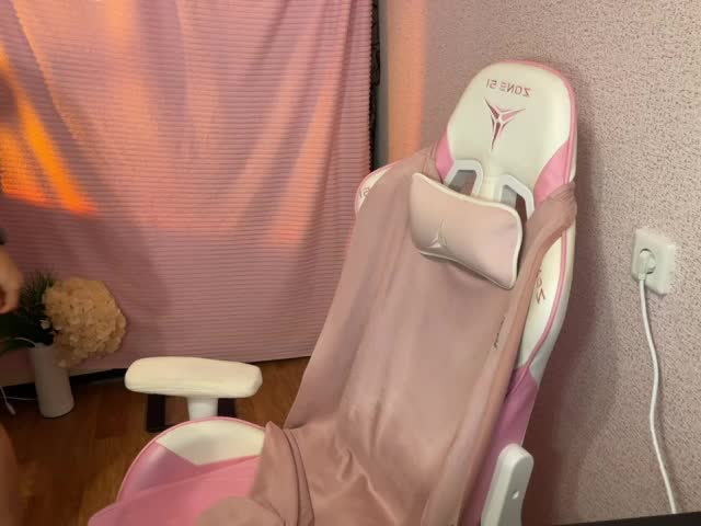 Katrinmiss Adult Chat December 12, 2025