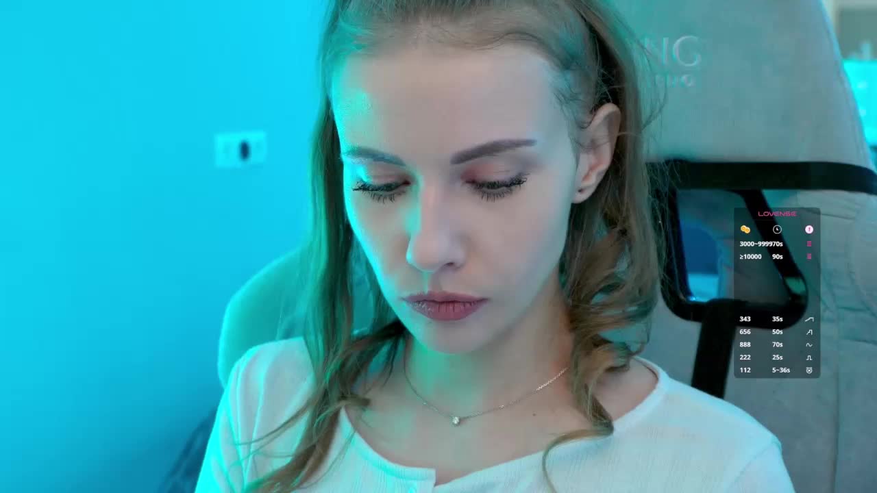 VikkiExtraCheese Adult Chat December 12, 2025