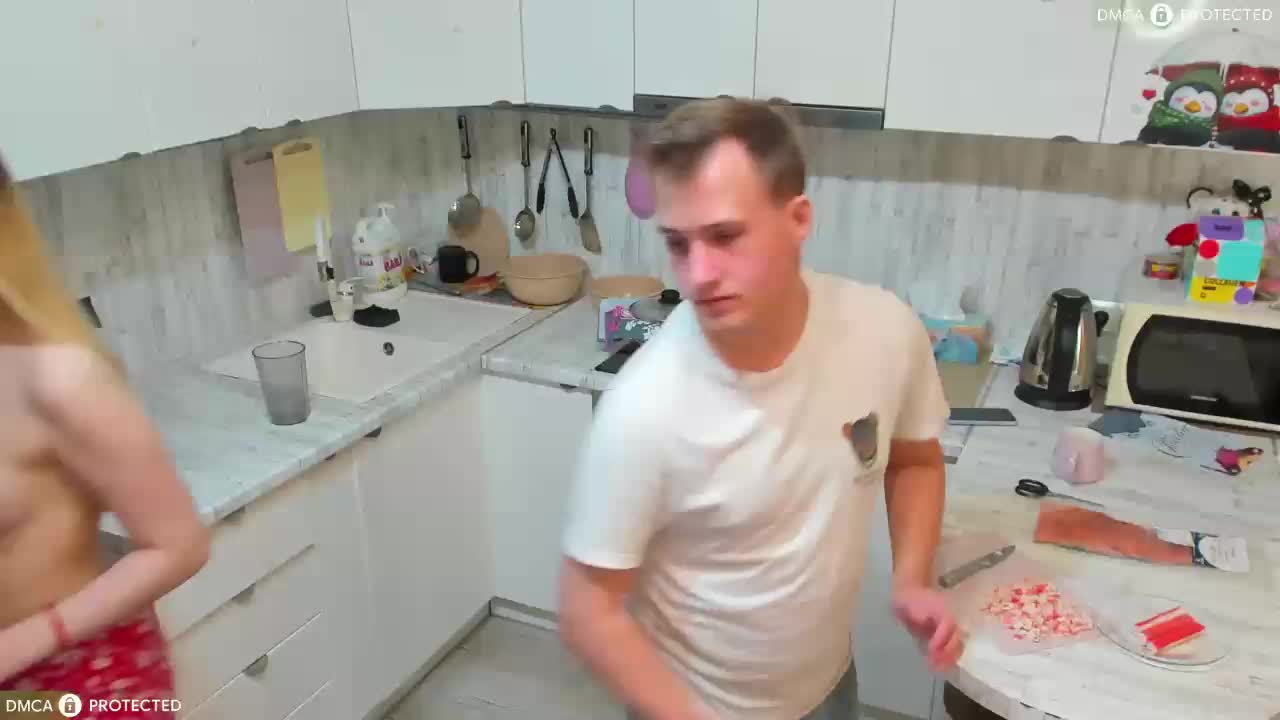 White-Foxy Adult Chat December 12, 2025