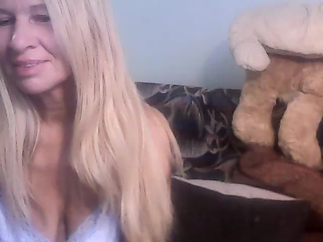 Victoria-sexi Adult Chat December 12, 2025