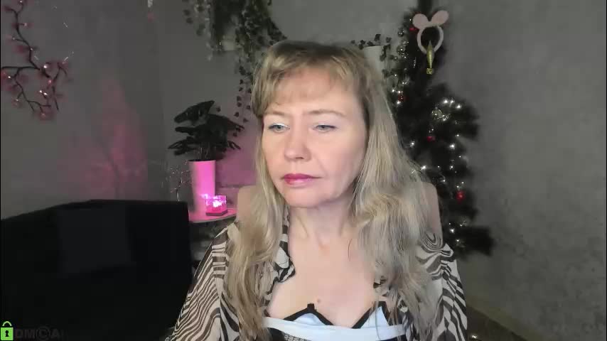 carla_vogue Adult Chat December 12, 2025