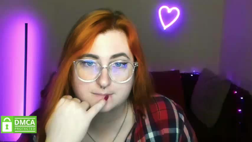 Aliciaredluv Adult Chat December 12, 2025