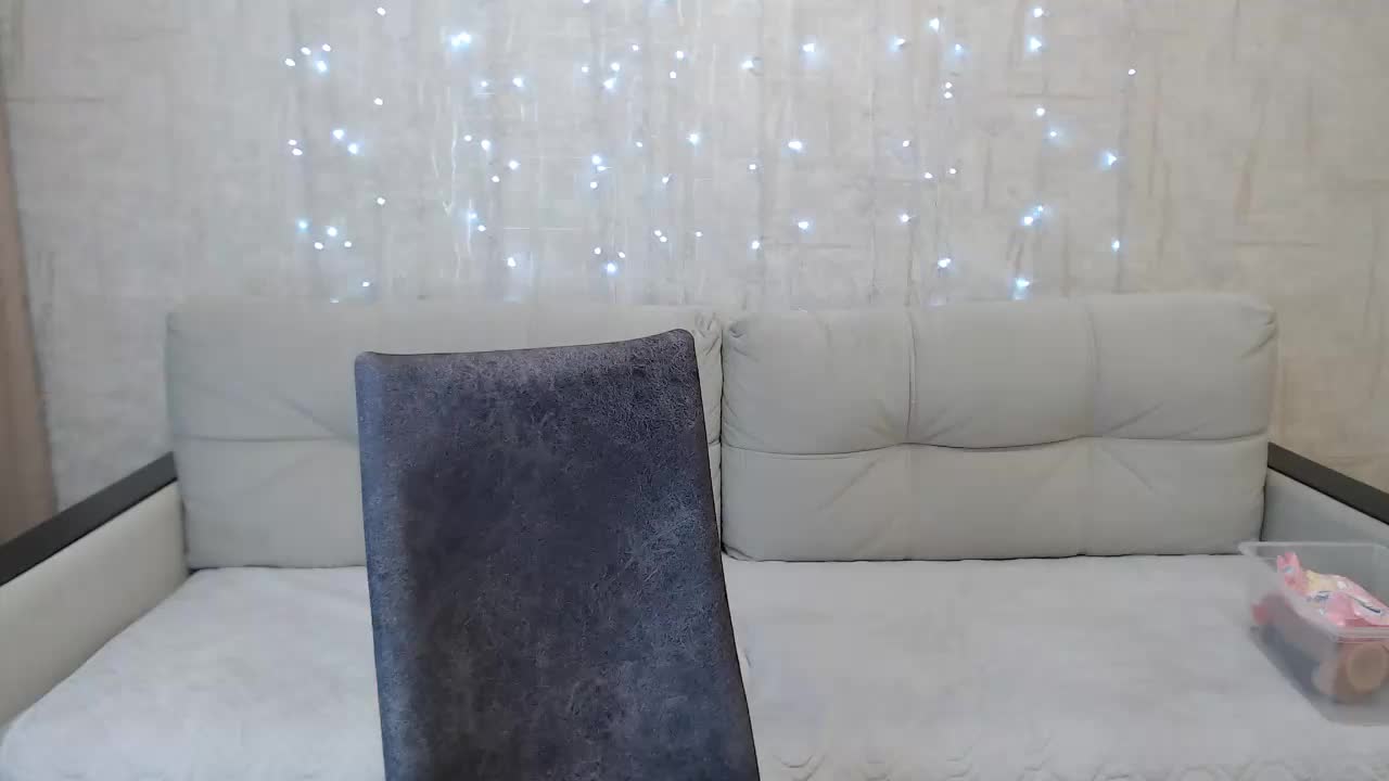 JenniferTheChic Adult Chat December 12, 2025