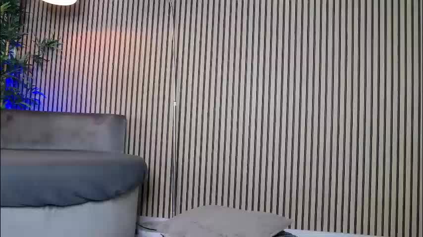 erikarossee Adult Chat December 12, 2025