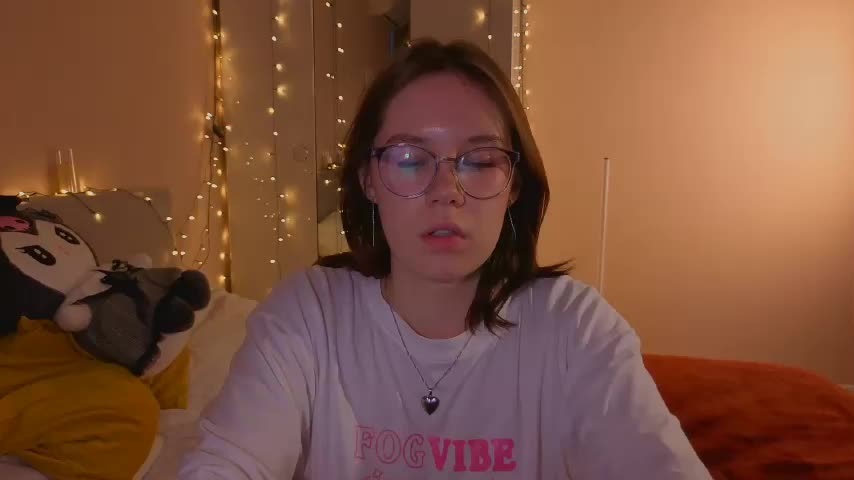 MiaLuw Adult Chat December 12, 2025