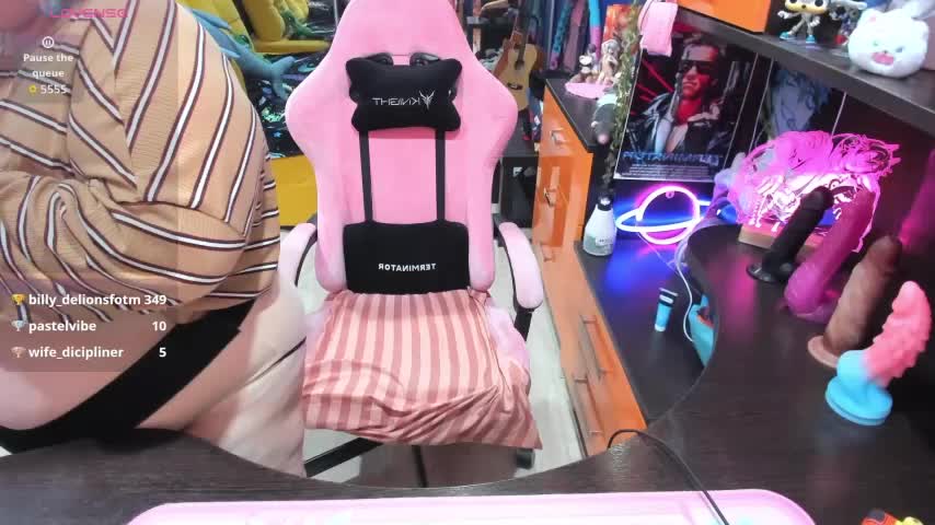 Softie_Sofy Adult Chat December 12, 2025