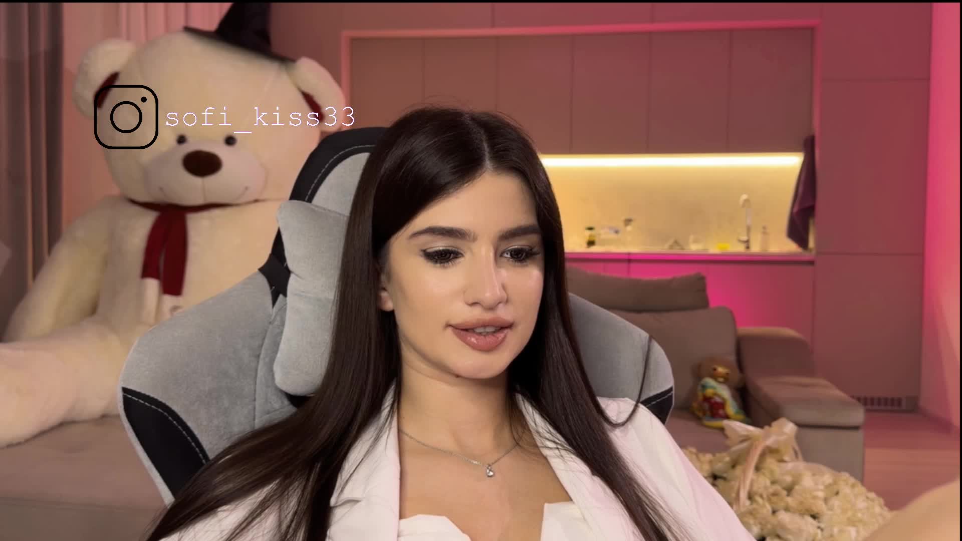 Sofi-Mi Adult Chat December 12, 2025