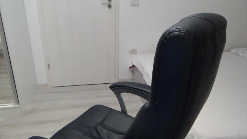 blue_eyes96 Adult Chat December 12, 2025