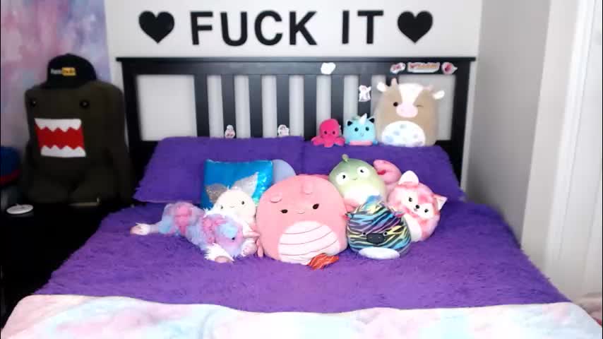 mackenziewolfe Adult Chat December 12, 2025