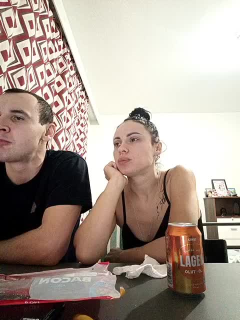 Efirchiki Adult Chat December 12, 2025