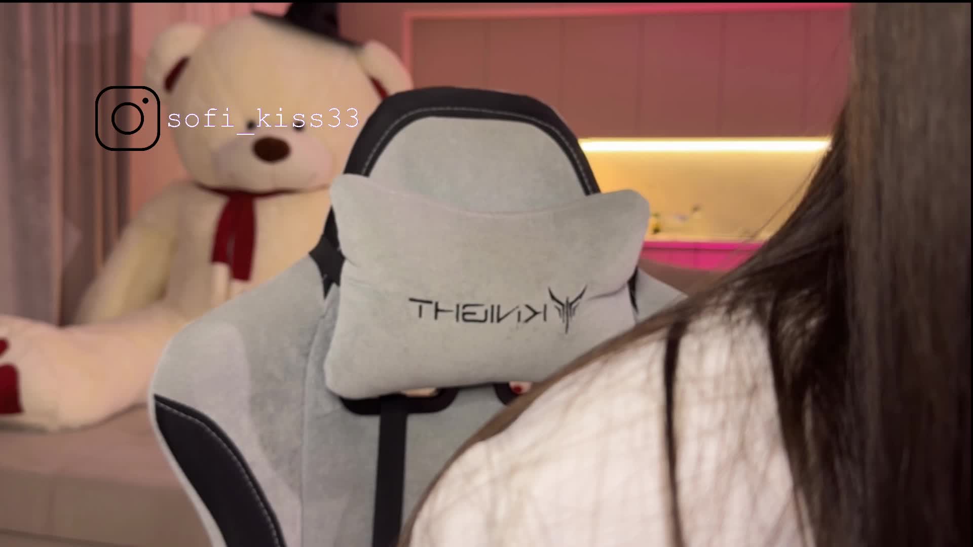 Sofi-Mi Adult Chat December 12, 2025