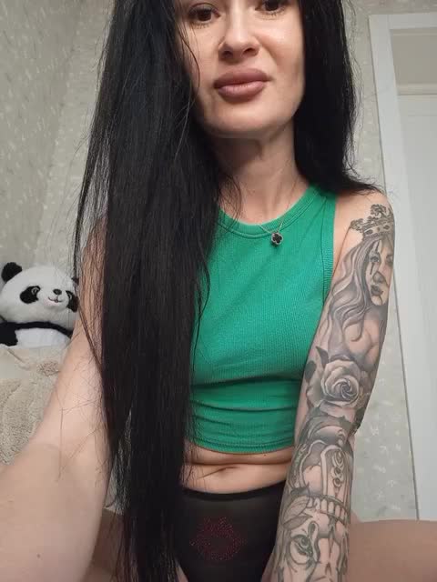 Black_chick Adult Chat December 12, 2025