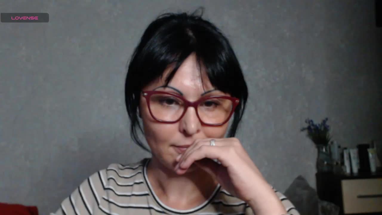 ZaRaZaTvOyA Adult Chat December 13, 2025