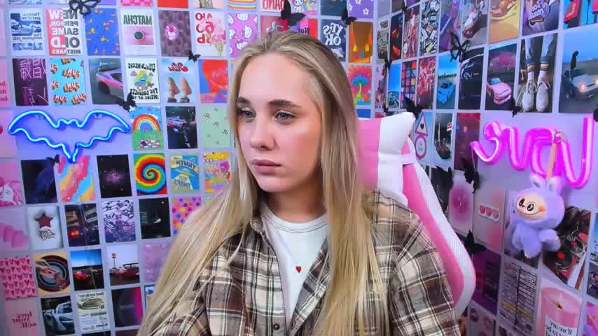 MiaMilas Adult Chat December 12, 2025