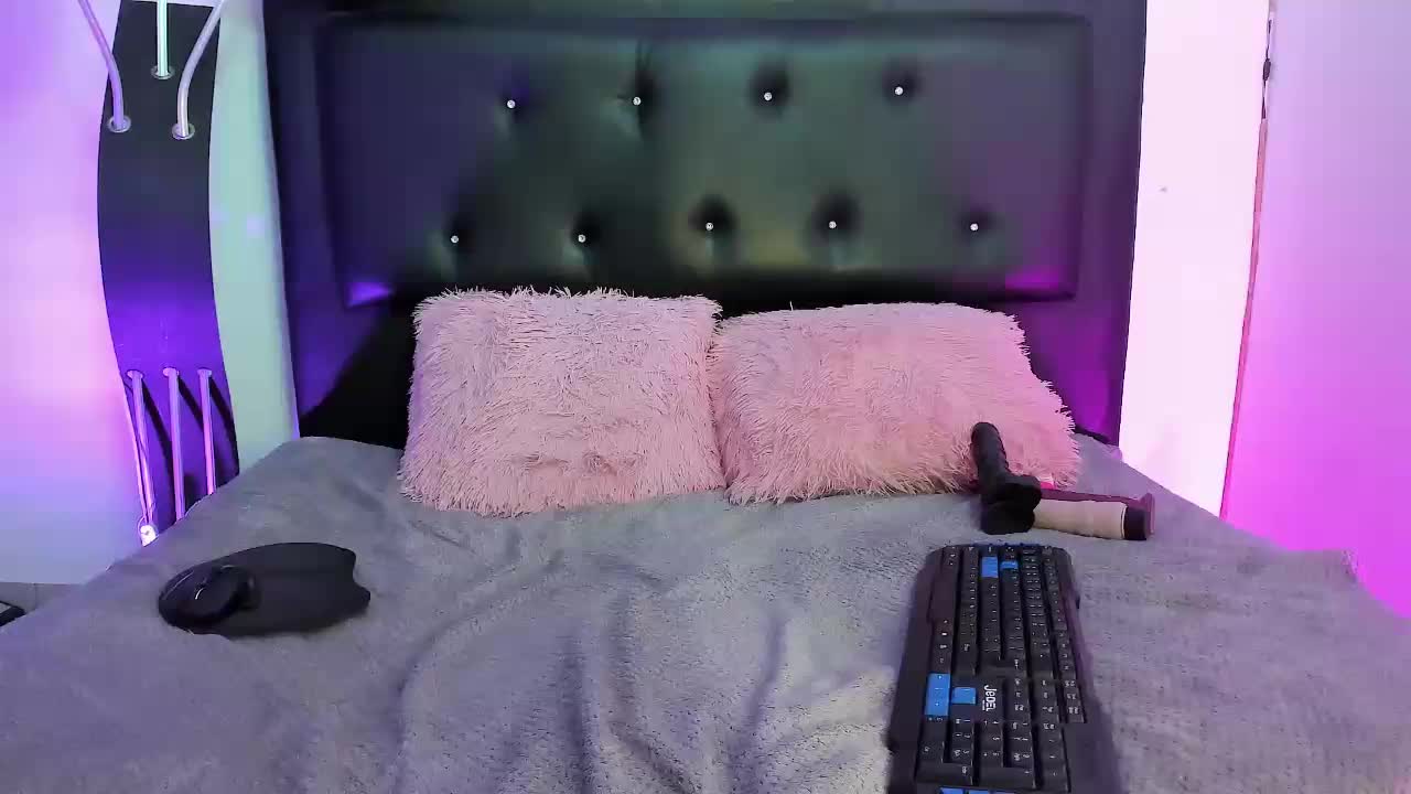 Hanna-K Adult Chat December 12, 2025