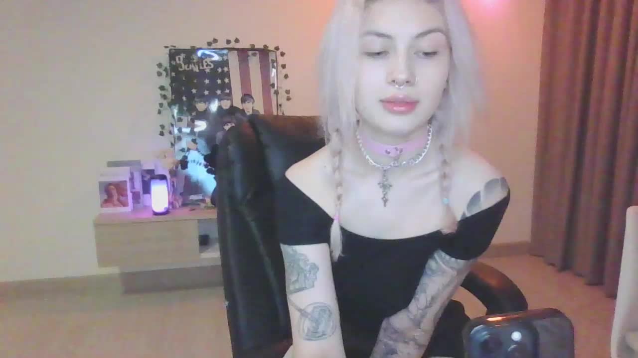 EmilyFlowers Adult Chat December 13, 2025