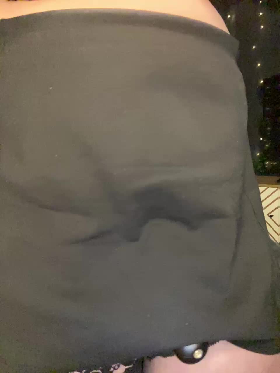 Vikki_tori_a Adult Chat December 12, 2025