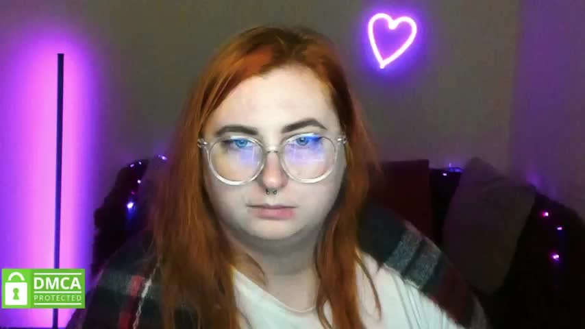 Aliciaredluv Adult Chat December 12, 2025