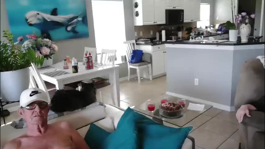 smallpenisbigtongue Adult Chat December 13, 2025