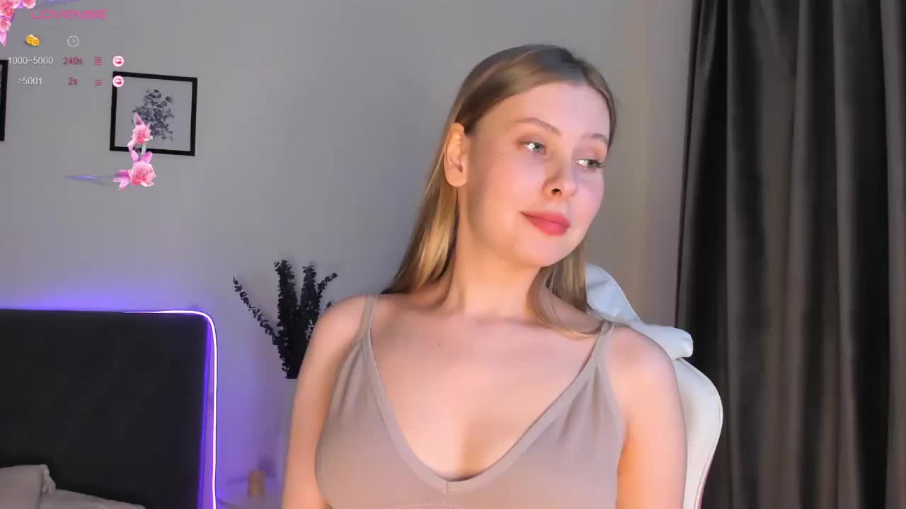 elliediaz Adult Chat December 13, 2025