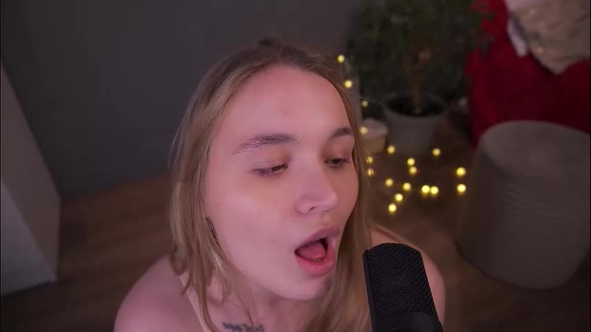 lisa_schiele Adult Chat December 13, 2025