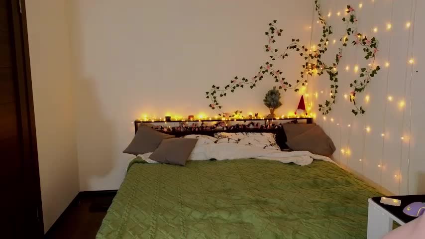 Candy_Flosse Adult Chat December 13, 2025