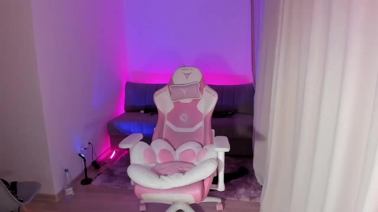 mnepohuyy Adult Chat December 13, 2025