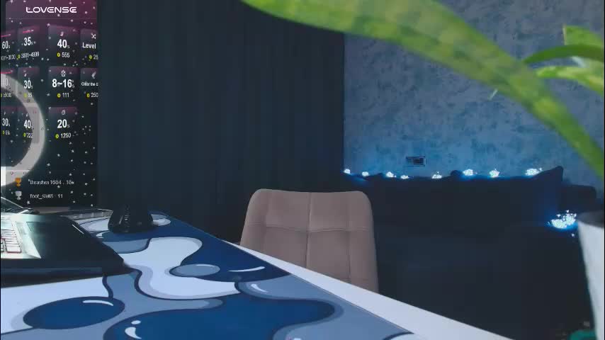 llovelaksmi Adult Chat December 13, 2025