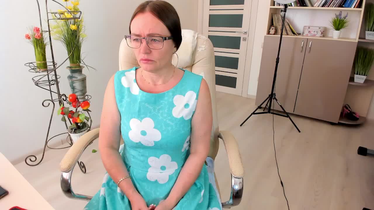 -Michelle- Adult Chat December 13, 2025